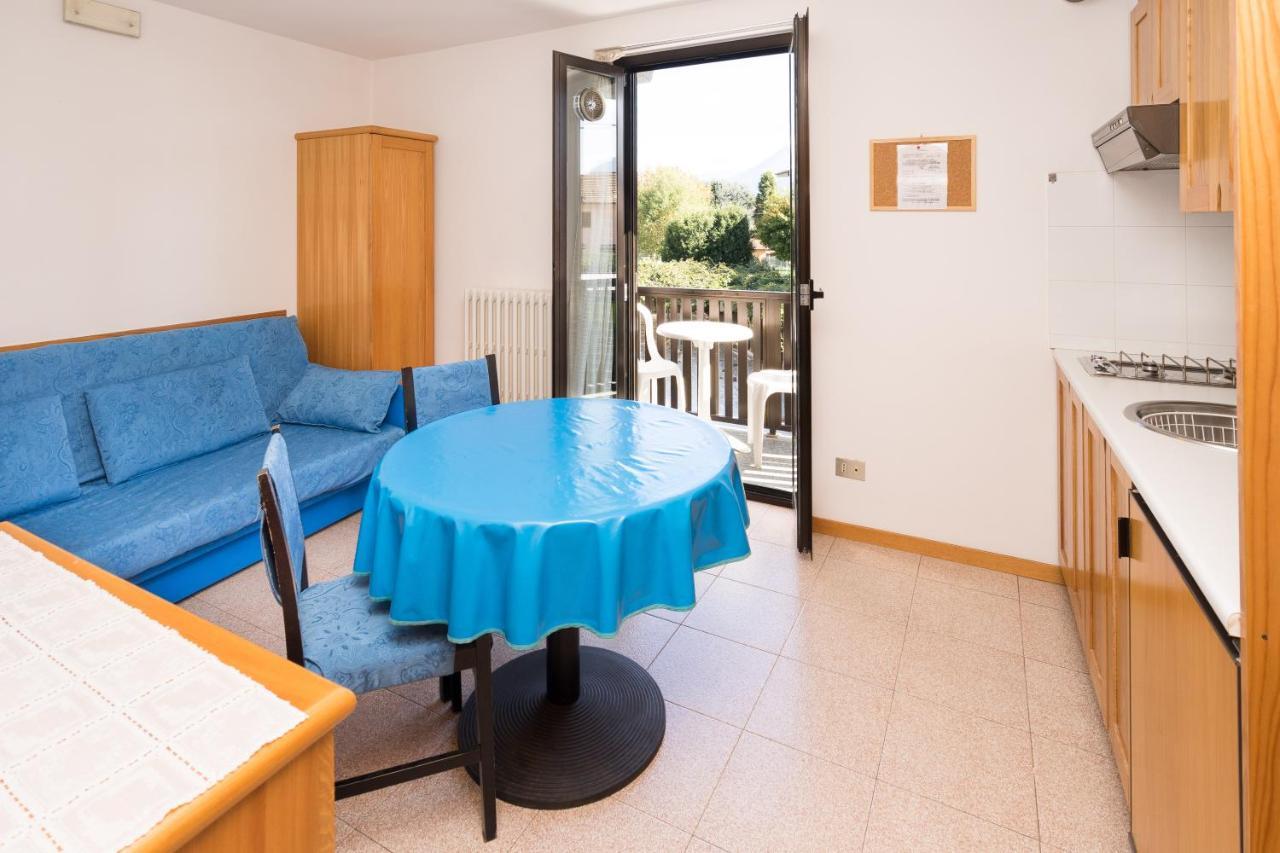 Residence In Camping Solarium Домасо Екстериор снимка